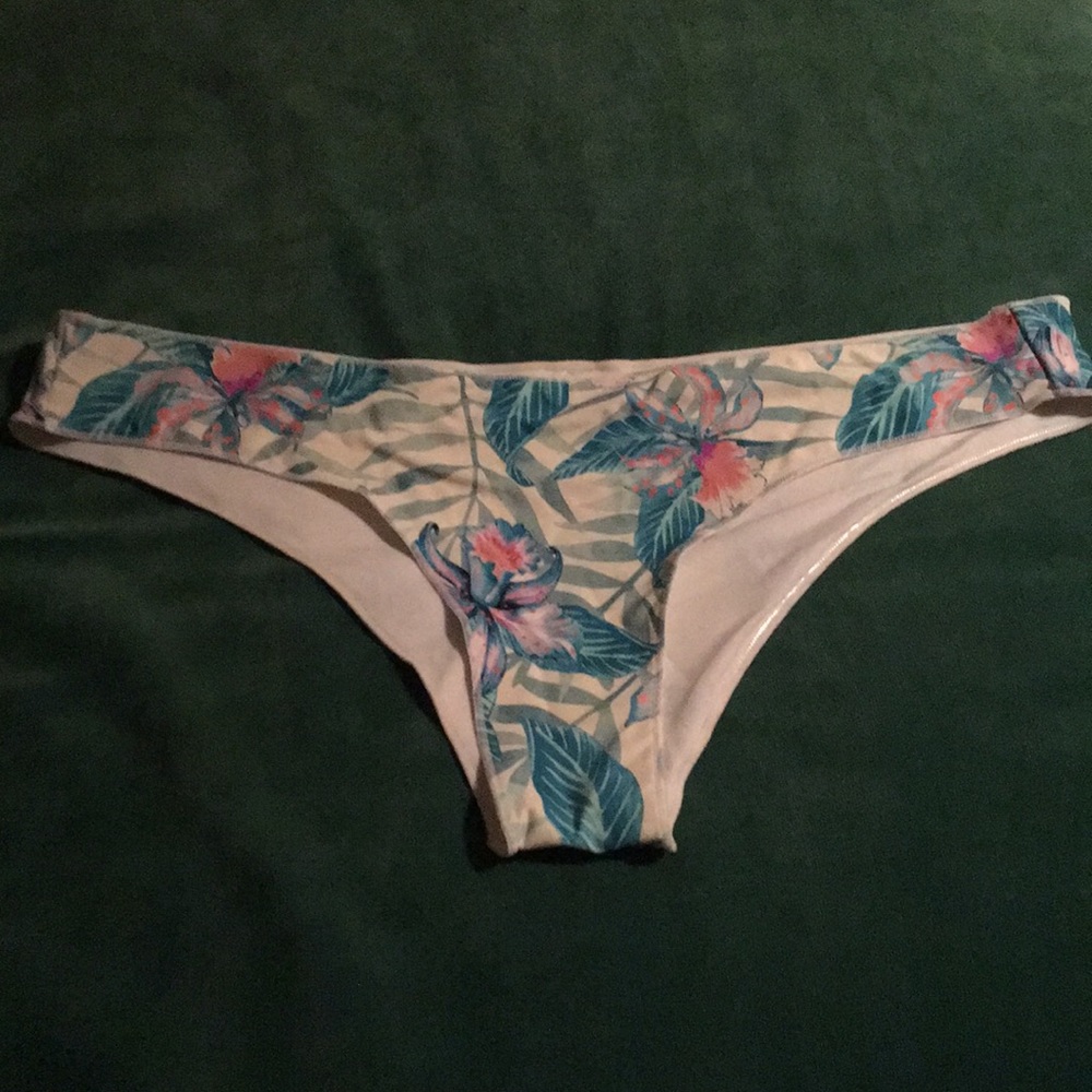 Bikini bottom